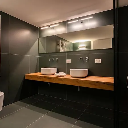 Jacuzzi Del Geranio Cefalù