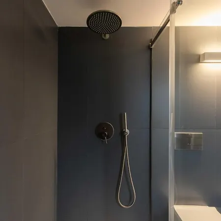 Jacuzzi Del Geranio * チェファル
