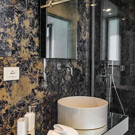 Jacuzzi Del Geranio ヴィラ
