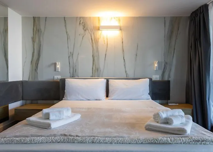 Jacuzzi Del Geranio Βίλα *